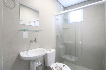 Banheiro de kitnet/studio para alugar com 1 quarto, 30m² em Barra Funda, São Paulo