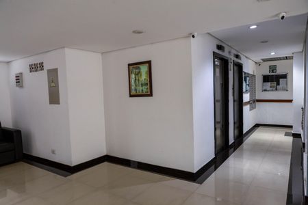Apartamento à venda com 56m², 2 quartos e 1 vagaHall de entrada