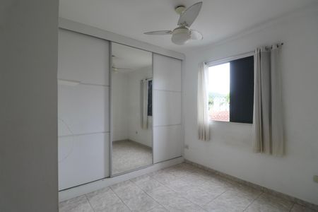 Suíte de apartamento para alugar com 2 quartos, 69m² em Jardim Tres Marias, Guarujá