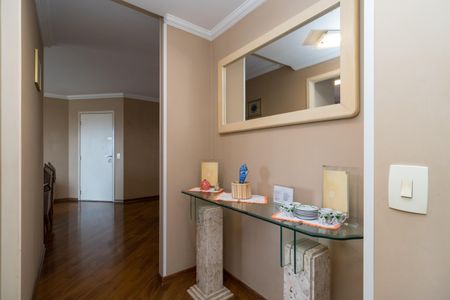 Apartamento à venda com 96m², 4 quartos e 2 vagas Apartamento à venda com 96m², 4 quartos e 2 vagasHall dos quartos