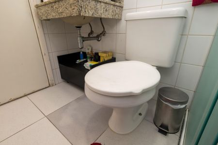 Apartamento à venda com 96m², 4 quartos e 2 vagas Apartamento à venda com 96m², 4 quartos e 2 vagasBanheiro da Suíte