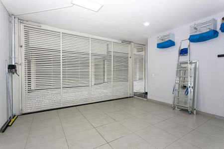 Casa de condomínio à venda com 130m², 3 quartos e 2 vagas Casa de condomínio à venda com 130m², 3 quartos e 2 vagasGaragem