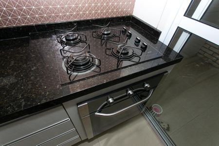 Casa de condomínio à venda com 130m², 3 quartos e 2 vagas Casa de condomínio à venda com 130m², 3 quartos e 2 vagasCozinha - Cooktop e Forno