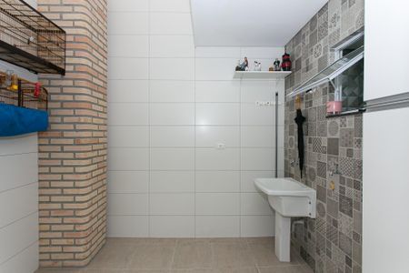 Casa de condomínio à venda com 130m², 3 quartos e 2 vagas Casa de condomínio à venda com 130m², 3 quartos e 2 vagasÁrea de Serviço