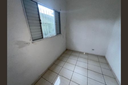 Quarto 2 de casa para alugar com 2 quartos, 60m² em Jardim Jaragua (itaim Paulista), São Paulo