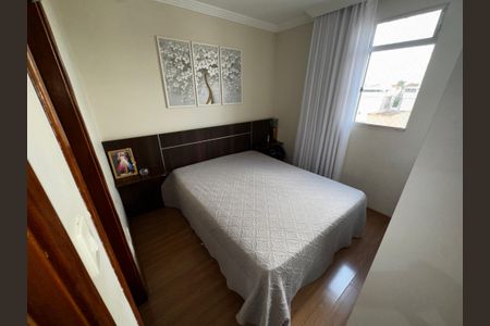 Apartamento à venda com 130m², 3 quartos e 2 vagasQuarto