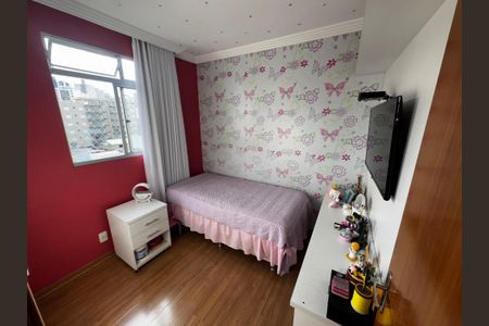 Apartamento à venda com 130m², 3 quartos e 2 vagasQuarto