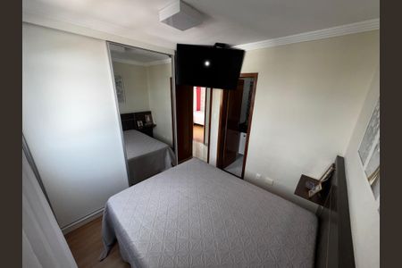 Apartamento à venda com 130m², 3 quartos e 2 vagasQuarto