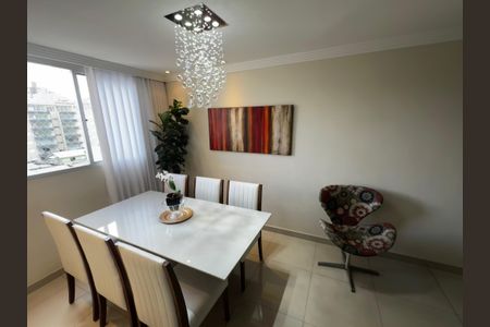 Apartamento à venda com 130m², 3 quartos e 2 vagasSala