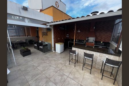Apartamento à venda com 130m², 3 quartos e 2 vagasCozinha