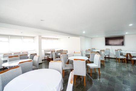 Apartamento para alugar com 56m², 2 quartos e 1 vaga Apartamento para alugar com 56m², 2 quartos e 1 vagaSalão de festas