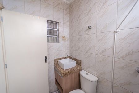 Casa para alugar com 45m², 1 quarto e sem vaga Casa para alugar com 45m², 1 quarto e sem vagaBanheiro
