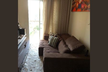 Sala de apartamento para alugar com 2 quartos, 56m² em Jardim Tupanci, Barueri