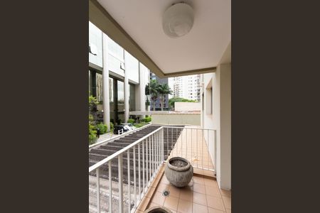 Apartamento para alugar com 56m², 2 quartos e 1 vaga Apartamento para alugar com 56m², 2 quartos e 1 vagaVaranda