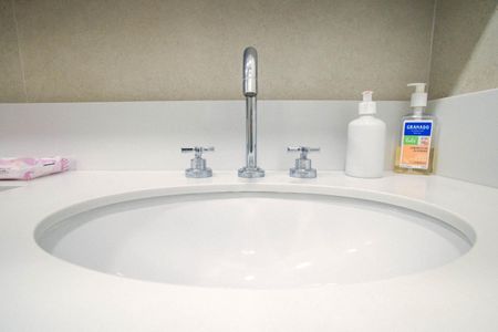 Apartamento à venda com 100m², 3 quartos e 2 vagas Apartamento à venda com 100m², 3 quartos e 2 vagasBanheiro Social