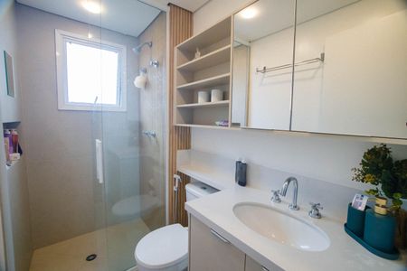 Apartamento à venda com 100m², 3 quartos e 2 vagas Apartamento à venda com 100m², 3 quartos e 2 vagasBanheiro da Suíte