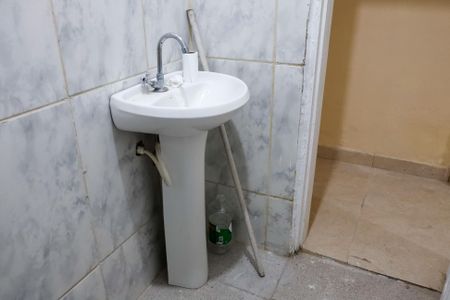 Casa para alugar com 50m², 2 quartos e 1 vagaBanheiro