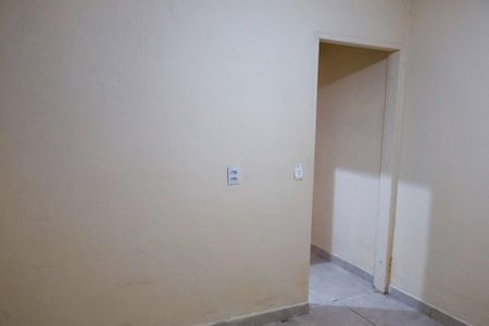 Quarto 2 de casa para alugar com 2 quartos, 50m² em Helena Maria, Osasco