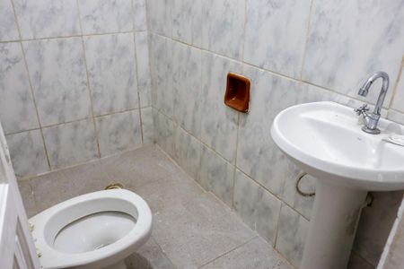 Casa para alugar com 50m², 2 quartos e 1 vagaBanheiro