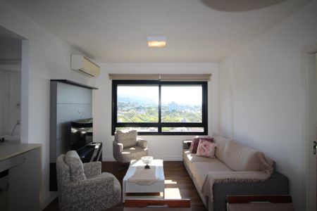 Sala de apartamento para alugar com 1 quarto, 47m² em Partenon, Porto Alegre