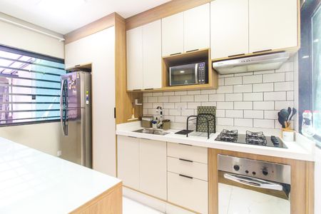 Casa à venda com 63m², 2 quartos e 2 vagas Casa à venda com 63m², 2 quartos e 2 vagasSala/Cozinha