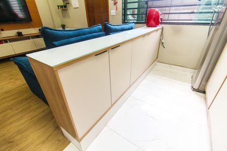 Casa à venda com 63m², 2 quartos e 2 vagas Casa à venda com 63m², 2 quartos e 2 vagasSala/Cozinha