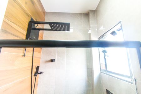 Casa à venda com 63m², 2 quartos e 2 vagas Casa à venda com 63m², 2 quartos e 2 vagasBanheiro da Suíte 2