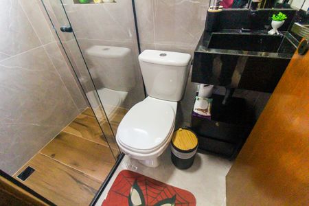 Casa à venda com 63m², 2 quartos e 2 vagas Casa à venda com 63m², 2 quartos e 2 vagasBanheiro da Suíte 2