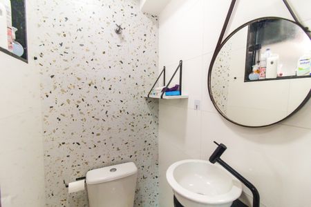 Casa à venda com 63m², 2 quartos e 2 vagas Casa à venda com 63m², 2 quartos e 2 vagasLavabo