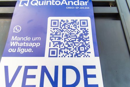 Casa à venda com 63m², 2 quartos e 2 vagas Casa à venda com 63m², 2 quartos e 2 vagasPlaca