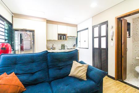 Casa à venda com 63m², 2 quartos e 2 vagas Casa à venda com 63m², 2 quartos e 2 vagasSala/Cozinha