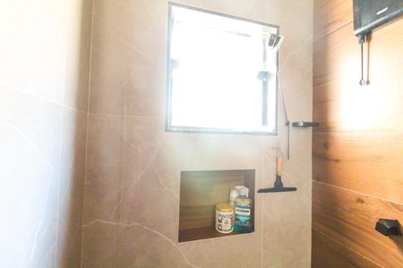 Casa à venda com 63m², 2 quartos e 2 vagas Casa à venda com 63m², 2 quartos e 2 vagasBanheiro da Suíte 1