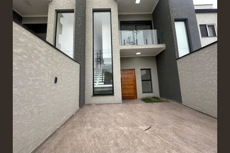 Casa à venda com 137m², 3 quartos e 2 vagasGaragem