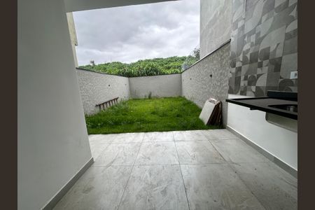 Casa à venda com 137m², 3 quartos e 2 vagasQuintal