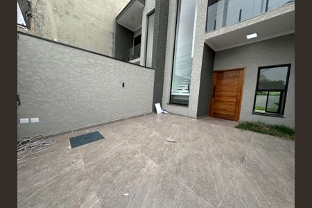 Casa à venda com 137m², 3 quartos e 2 vagasGaragem