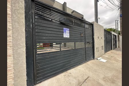 Casa à venda com 137m², 3 quartos e 2 vagasFachada