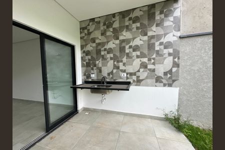 Casa à venda com 137m², 3 quartos e 2 vagasQuintal