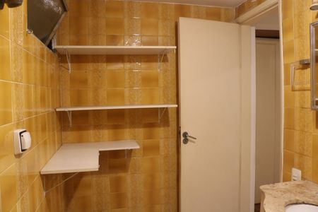 Apartamento para alugar com 220m², 4 quartos e 2 vagasBanheiro 1