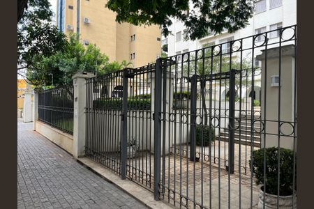 Apartamento para alugar com 220m², 4 quartos e 2 vagas Apartamento para alugar com 220m², 4 quartos e 2 vagasFachada do Prédio