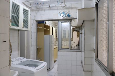 Apartamento para alugar com 220m², 4 quartos e 2 vagasÁrea de Serviço