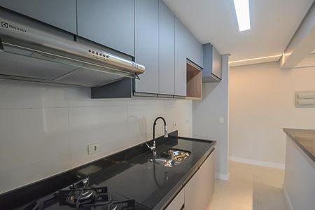 Apartamento à venda com 74m², 3 quartos e 2 vagasCozinha