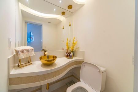 Apartamento à venda com 115m², 2 quartos e 3 vagasLavabo