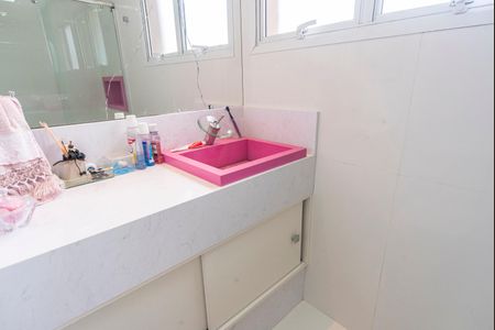 Apartamento à venda com 115m², 2 quartos e 3 vagasBanheiro do Quarto 1