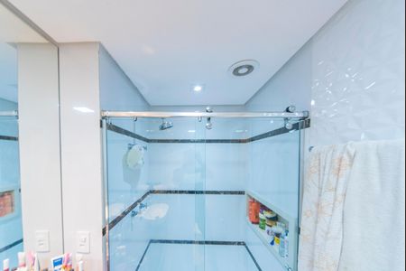 Apartamento à venda com 115m², 2 quartos e 3 vagasBanheiro do Quarto 2