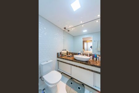 Apartamento à venda com 115m², 2 quartos e 3 vagasBanheiro do Quarto 2