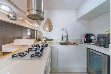 Apartamento à venda com 115m², 2 quartos e 3 vagasCozinha 