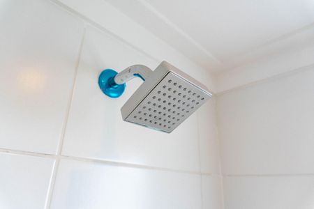 Banheiro de kitnet/studio para alugar com 1 quarto, 40m² em Vila Fachini, São Paulo