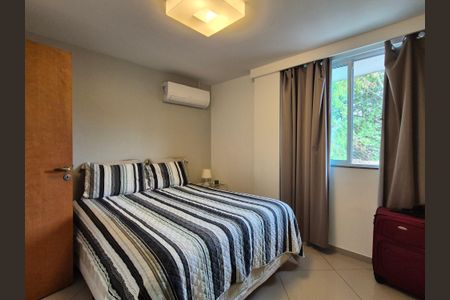 Apartamento à venda com 122m², 3 quartos e 2 vagas Apartamento à venda com 122m², 3 quartos e 2 vagasSuíte