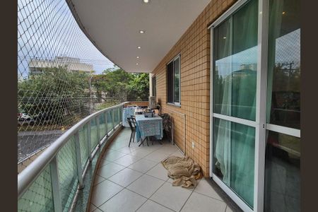 Apartamento à venda com 122m², 3 quartos e 2 vagas Apartamento à venda com 122m², 3 quartos e 2 vagasVaranda