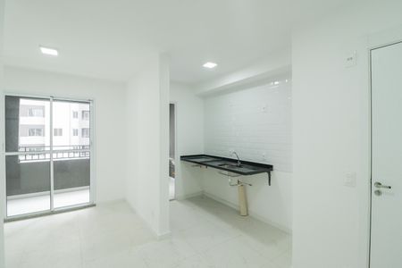 Sala/Cozinha/Área de Serviço de apartamento para alugar com 2 quartos, 50m² em Santana, São Paulo